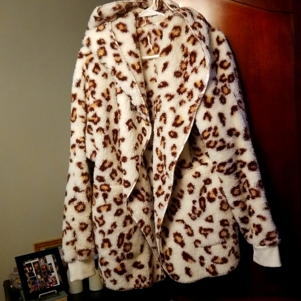 HOOD, FUR. WARM. BEAUTIFUL!